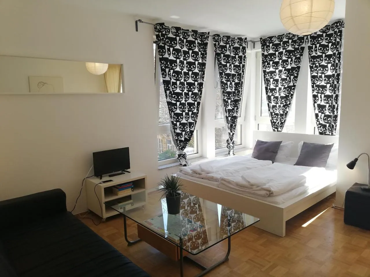 Berlin Holiday Apartments Near Central Station 0*,
